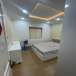 Cho thuê nhà KDC ParkRiverside gần vòng xoay Liên Phường 5x15m 3L4PN