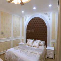 Cho thuê nhà KDC ParkRiverside gần vòng xoay Liên Phường 5x15m 3L4PN