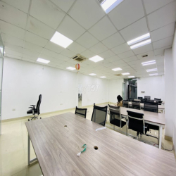 Văn phòng 140m² tại số 391  Nguyễn Trãi. Giá 19 triệu.