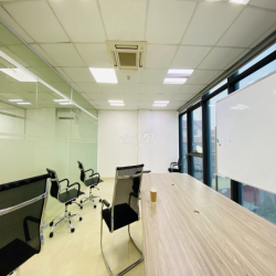 Văn phòng 140m² tại số 391  Nguyễn Trãi. Giá 19 triệu.