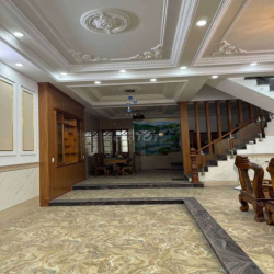 BIỆT THỰ MINI 300M2 NGAY TÔ KÝ VỊ TRÍ ĐẸP