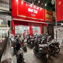 CHO THUÊ MT NGÔ GIA TỰ Q10 DT 10x20M 3 LẦU GIÁ CHỈ 70tr