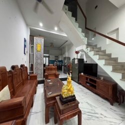 Nhà 3 tầng 4PN mặt tiền đường Tố Hữu, gần Núi Thành, nội thất đẹp