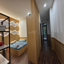 Nhà 3 tầng 4PN mặt tiền đường Tố Hữu, gần Núi Thành, nội thất đẹp