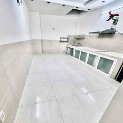 🏡 NHÀ NGUYÊN CĂN FULL NỘI THẤT Q.10 – NGÔ GIA TỰ – GIÁ CỰC TỐT 7TR9