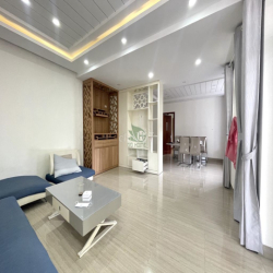 CHO THUÊ NHÀ Ở KINH DOANH SÂN VƯỜN 1000m2 PHÍA BẮC NHA TRANG