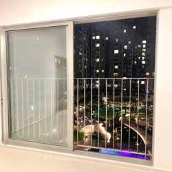 Cho thuê Căn 2PN Có sân vườn; View Hồ bơi; Gía thuê chỉ 9 triệu.