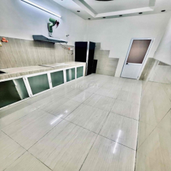 🏡 NHÀ NGUYÊN CĂN FULL NỘI THẤT Q.10 – NGÔ GIA TỰ – GIÁ CỰC TỐT 7TR9