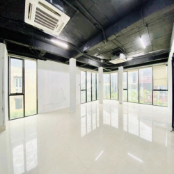 Cho thuê văn phòng Nguyên Hồng 100m2 chỉ 13tr vuông đét mặt tiền 12m 