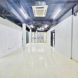 Cho thuê văn phòng Nguyên Hồng 100m2 chỉ 13tr vuông đét mặt tiền 12m 