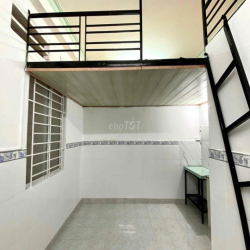 Chính chủ Cho thuê phòng gác lửng 2 cửa sổ trời gần Lotte Mart,TDTU
