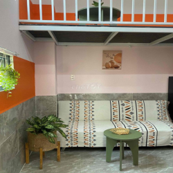 Phòng gác lửng full nội thất, sát trường Đại học bách khoa