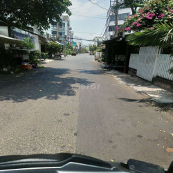 cho thuê nguyên căn mặt tiền kinh doanh đường tám danh P4Q8