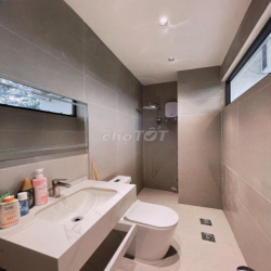 1 Phòng ngủ - Ban công - Trường Sa - Gần Quận 1