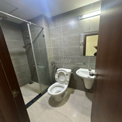 cho thuê căn green river- 2PN 2WC ở liền- có máy lạnh- 9.5 triệu