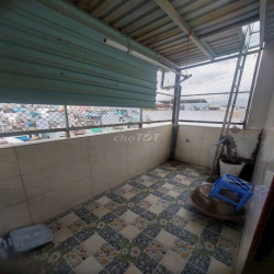 cho thuê nguyên căn mặt tiền kinh doanh đường tám danh P4Q8