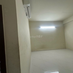 cho thuê căn green river- 2PN 2WC ở liền- có máy lạnh- 9.5 triệu