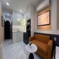 Cho Thuê Căn Hộ 1PN - Cửa sổ Full nội thất - Quận 10, Gần Vạn Hạnh