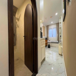 Cho Thuê Căn Hộ 1PN - Cửa sổ Full nội thất - Quận 10, Gần Vạn Hạnh