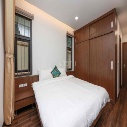 Cho thuê căn hộ full đồ 02 ngủ 120m2 ngõ 11 Tây Hồ