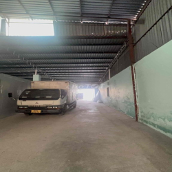 cho thuê nhà và kho, ngay ngã tư TL2 vs Hồ Văn Tắng, 13tr/tháng.