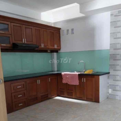 NHÀ MỚI ĐẸP, 1 TRỆT 2 LẦU, 3P. NGỦ 3WC ở và đi làm OK