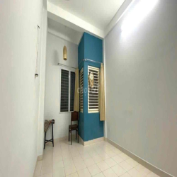 🌈 CHO THUÊ NHÀ CMT8 Q.3 – 3 TẦNG • 4PN – GIÁ 17TR/THÁNG