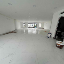 BUILDING KHU THẠCH LAM - 8 x 22 - 6 TẦNG TRỐNG SUỐT - TM - PCCC