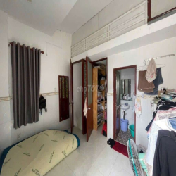 cho thuê.nhà đg.nội bộ cmt8.p5.tân bình