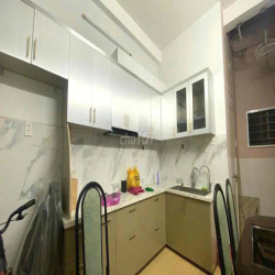 🌈 CHO THUÊ NHÀ CMT8 Q.3 – 3 TẦNG • 4PN – GIÁ 17TR/THÁNG