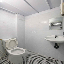 căn hộ Duplex Thoáng mát , Miễn phí xe , không chung chủ