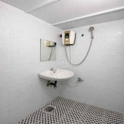 căn hộ Duplex Thoáng mát , Miễn phí xe , không chung chủ