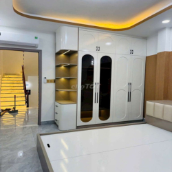 Cho thuê nhà mặt tiền nguyên căn xây mới vừa hoàn thiện Phan Huy ích
