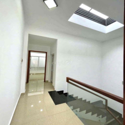 Cho thuê gấp nhà 64/2B Lê Quang Định, P14, Q. Bình Thạnh