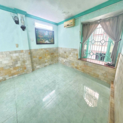 NHÀ HẺM XE HƠI  3PN GẦN MẶT TIỀN  TIỆN Ở VÀ KINH DOANH_ VP CÔNG TY