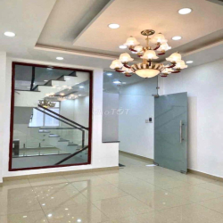 Cho thuê gấp nhà 64/2B Lê Quang Định, P14, Q. Bình Thạnh