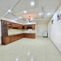 Cho thuê gấp nhà 64/2B Lê Quang Định, P14, Q. Bình Thạnh