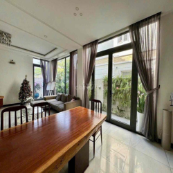 Biệt thự SADECO 3 TẦNG ÁP MÁI 6 PHÒNG