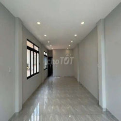 Nhà mặt tiền 4 tầng 80m2 trước cổng ĐH Công nghiệp 4 Gò Vấp 45 triệu