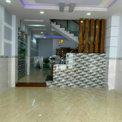 Cần cho thuê nhà HXH 549/4A Nguyễn Đình Chiểu P.2 Q.3