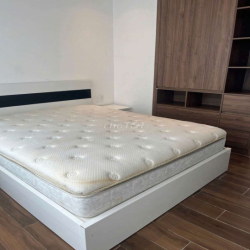 🌺cho thuê penthouse sân vườn*Cc BellezaQ7*Dt 84m2*3pn- Giá 15 triệu 