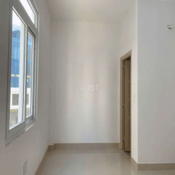 NHÀ ĐẸP GẦN CẦU BẾN  PHÂN DT 4*20, SÂN XE HƠI, 3PN, KHU AN NINH