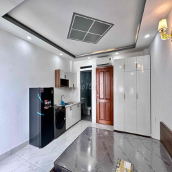 CHDV dạng studio ban công có máy giặt riêng ngay Cầu Bông - Bà chiểu