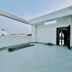 Nhà Mới Xây DT 180m2 1Trệt 2Lầu 3Pn 4Wc Sân Thượng Hẻm 43 Vườn Lài Q12