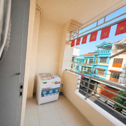5tr5 1 Phòng ngủ tách bếp ban công ngay khu Sân Bay Ga T1