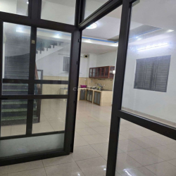 🏡 Nhà Ngọc Lâm 4 Tầng – 3PN – Gần Cầu Chương Dương – Chỉ 9,5 Triệu/Th
