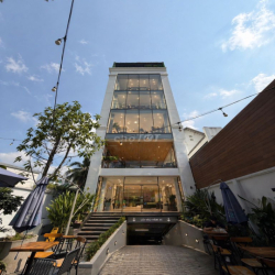 CHO THUÊ TOÀ OFFICE 2.200M2 SỬ DỤNG NGUYỄN THỊ MINH KHAI QUẬN 3 