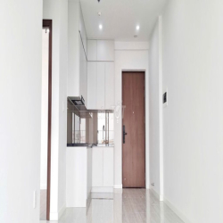 Cho thuê Bcons City Tháp Emerald - 2 pn/2wc Căn Góc - 1 phút ra Metro.