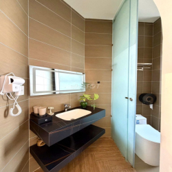 CHO THUÊ CĂN HỘ STUDIO CÓ BAN CÔNG VIEW ĐẸP FULL NỘI THẤT PHƯỜNG 6