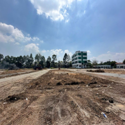 Cho thuê bãi xe, kho, văn phòng, đất trống Ql1A, Bình Tân, giá 20k/m2